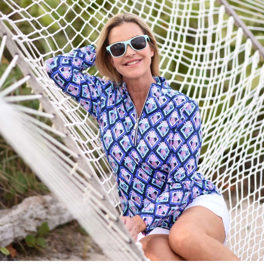Anthony’s Resort Wear Pineapple Climbing Vines Cooling UPF50+ Mock Neck‎ Top
